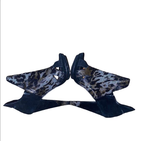 Colin Stuart Black Suede Sandals Size 8.5 B - Picture 2 of 6